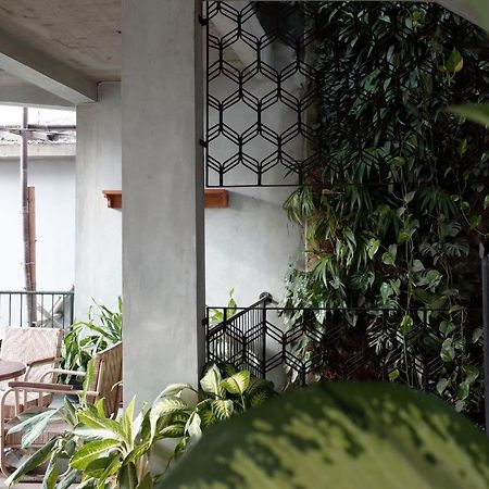 Pawon Cokelat Guesthouse Джок'якарта Екстер'єр фото