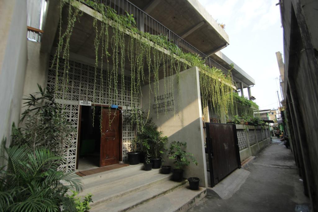 Pawon Cokelat Guesthouse Джок'якарта Екстер'єр фото