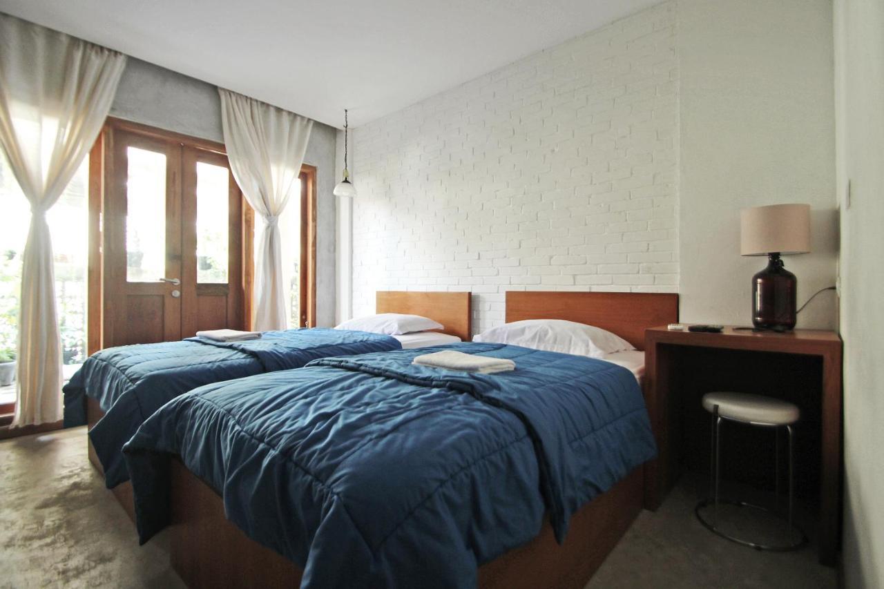 Pawon Cokelat Guesthouse Джок'якарта Екстер'єр фото